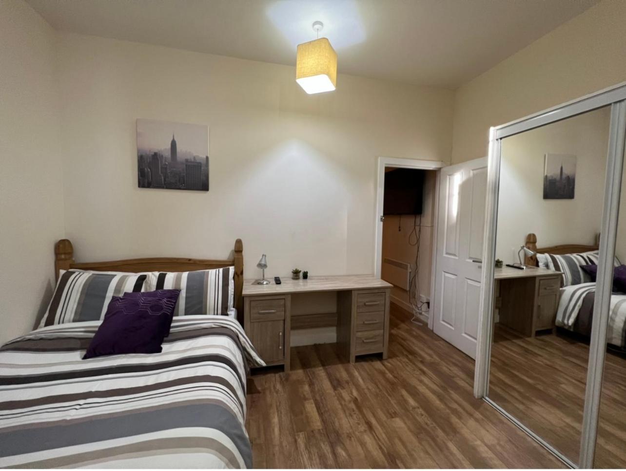 Aberdeen Stay Central 2-Bedrooms Apt-No Party Exterior foto